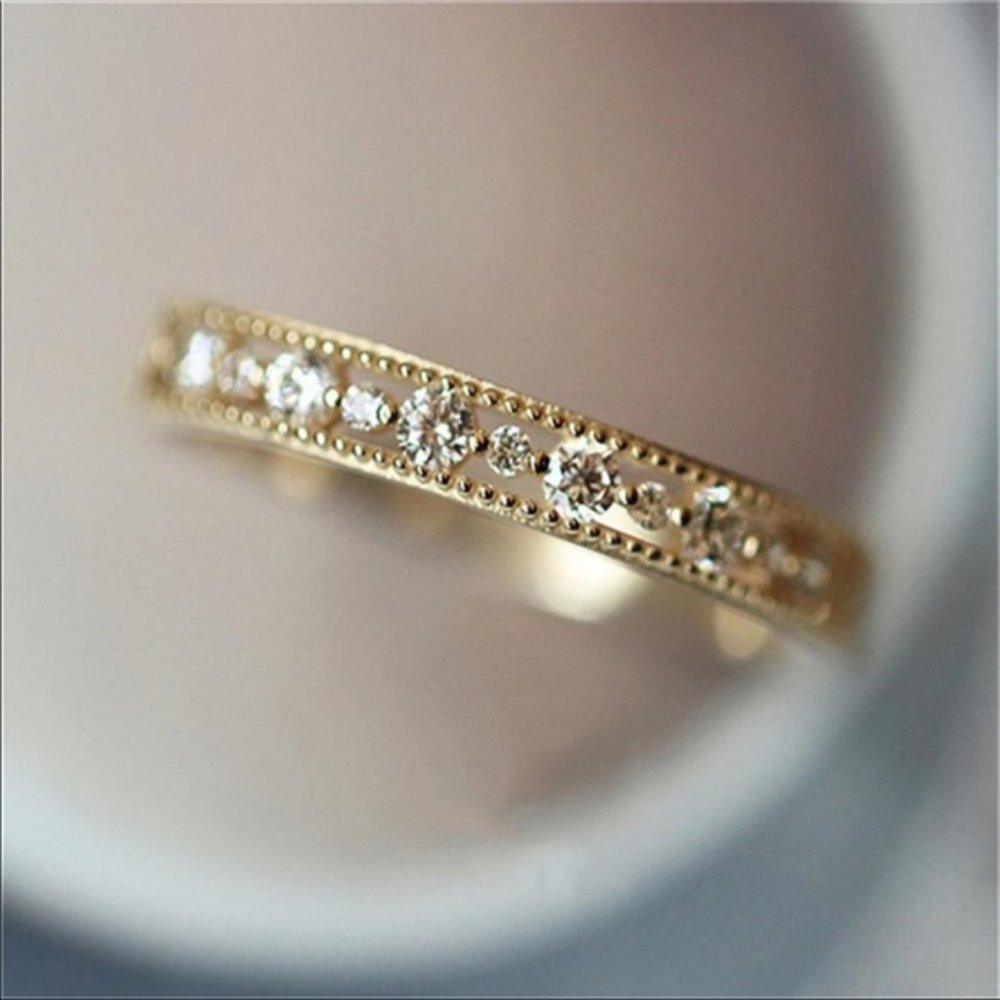 18k Gold Dainty Diamond Ring Band - Picture 2 of 7